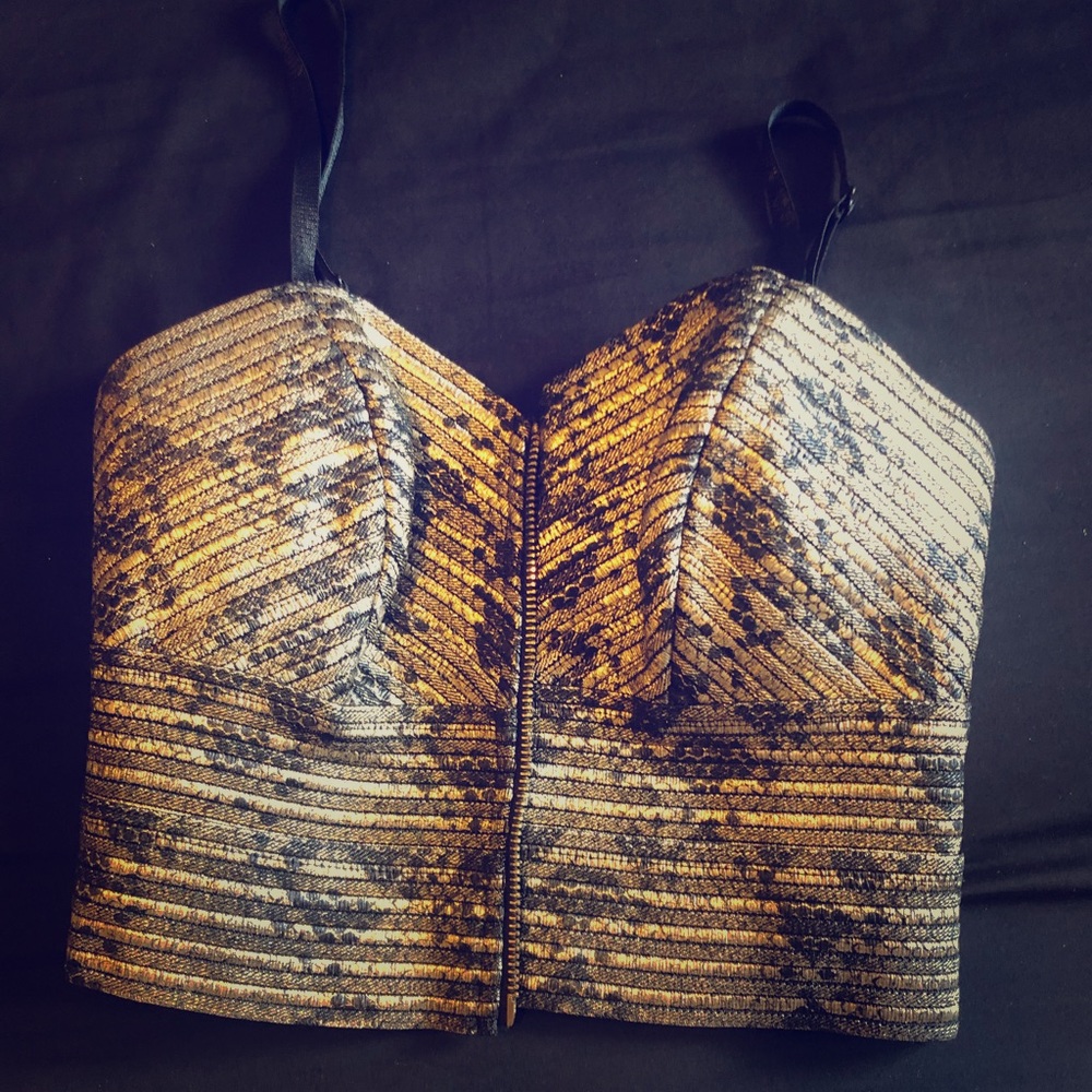 Crop top with zipper